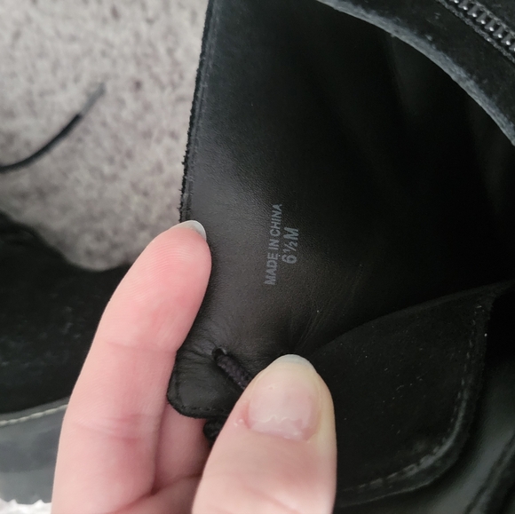 Reformation black suede boots - Picture 7 of 7